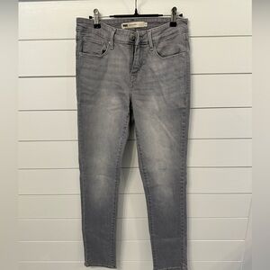 Levi's Women's Mid Rise Skinny Jeans in Gray